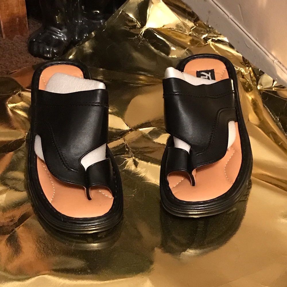 Men Black Leather Sandals